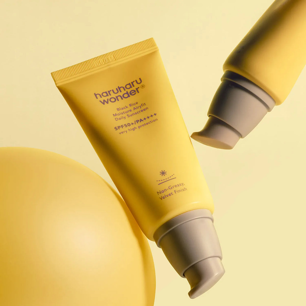 Haruharu Wonder Black Rice Moisture Airyfit Daily Sunscreen SPF50+ PA++++